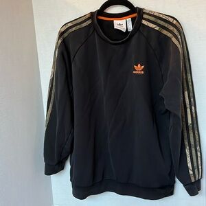 Adidas Men’s Sweatshirt Size M